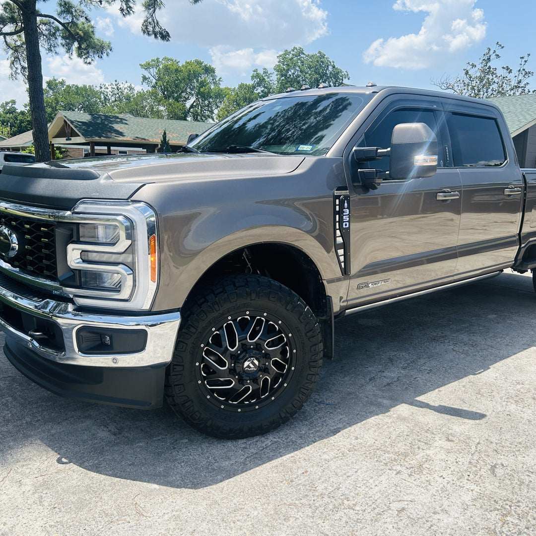 Badges de remplacement personnalisés pour garde-boue pour le Ford® Super Duty® 2023+ - Entièrement personnalisables - LED